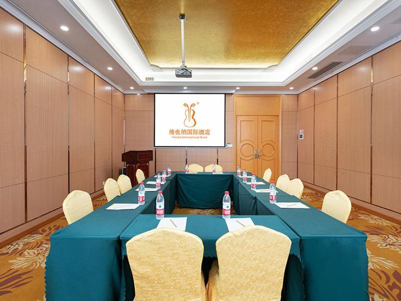 Vienna International Hotel Jiujiang Shili Street ภายนอก รูปภาพ