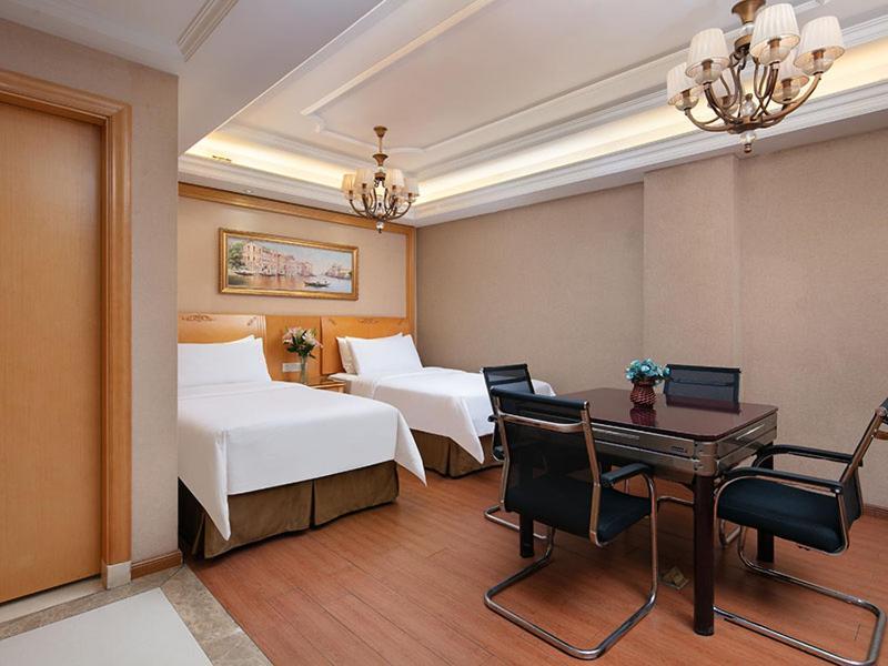 Vienna International Hotel Jiujiang Shili Street ภายนอก รูปภาพ