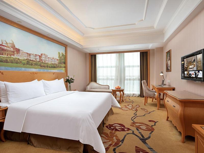 Vienna International Hotel Jiujiang Shili Street ภายนอก รูปภาพ