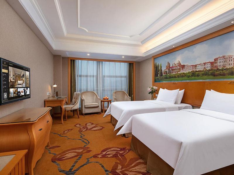 Vienna International Hotel Jiujiang Shili Street ภายนอก รูปภาพ