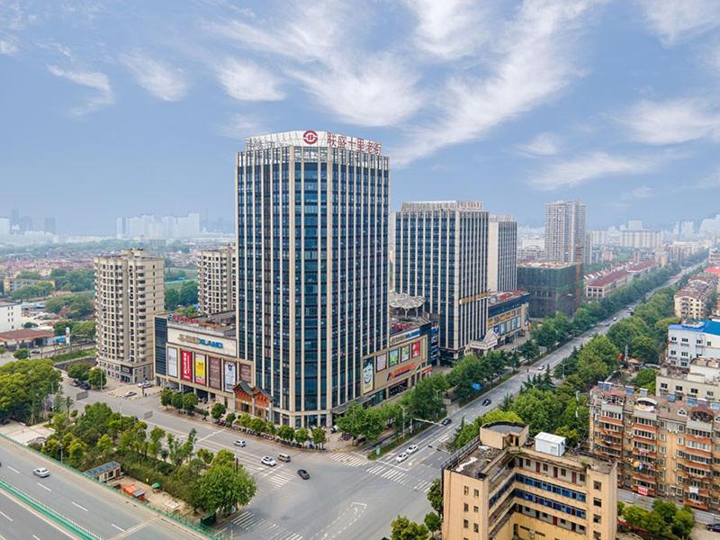 Vienna International Hotel Jiujiang Shili Street ภายนอก รูปภาพ